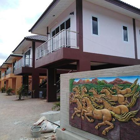 Lampang Ngeng Na Home Екстериор снимка